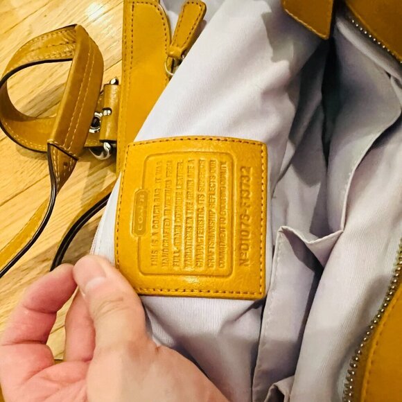 Gorgeous Y2K 2000 Hobo Leather Vintage Coach Shoulder Bag - Picture 7 of 16